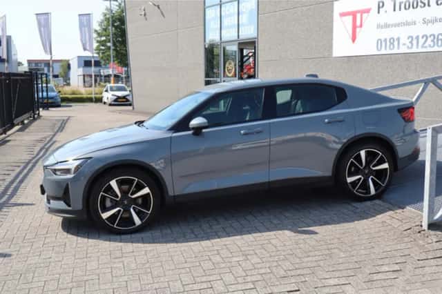Polestar 2 (2023) thumbnail 3
