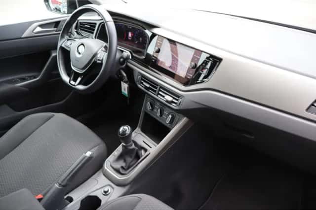 Volkswagen Polo (2021) thumbnail 2