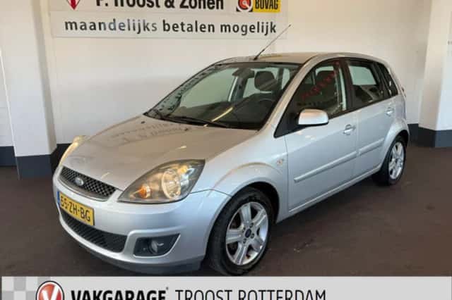 Ford Fiesta (2008) thumbnail 1