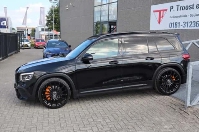 Mercedes-Benz GLB-Klasse (2021) thumbnail 4