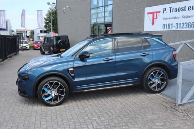 Lynk & Co 01 (2022) thumbnail 3