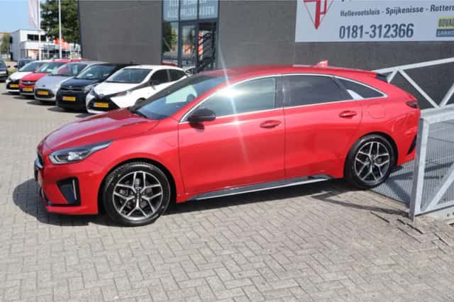 Kia ProCeed (2021) thumbnail 5