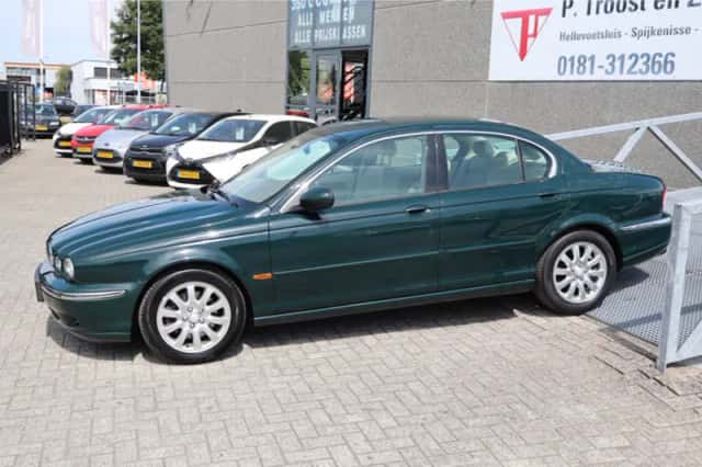 Jaguar X-Type (2001) thumbnail 6