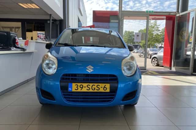 Suzuki Alto (2011) thumbnail 3