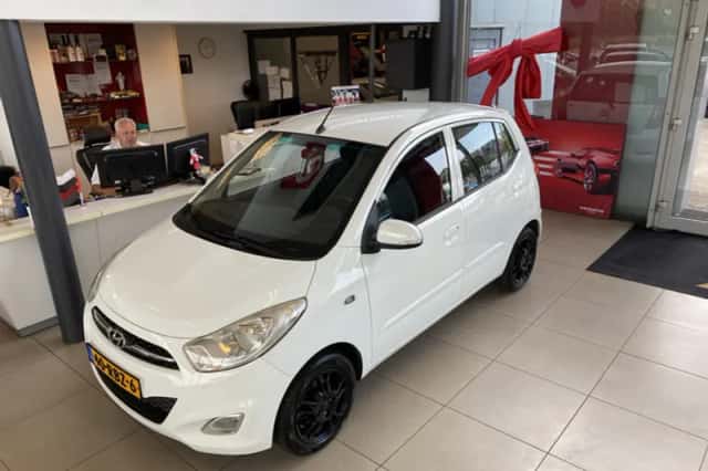 Hyundai i10 (2011) thumbnail 2