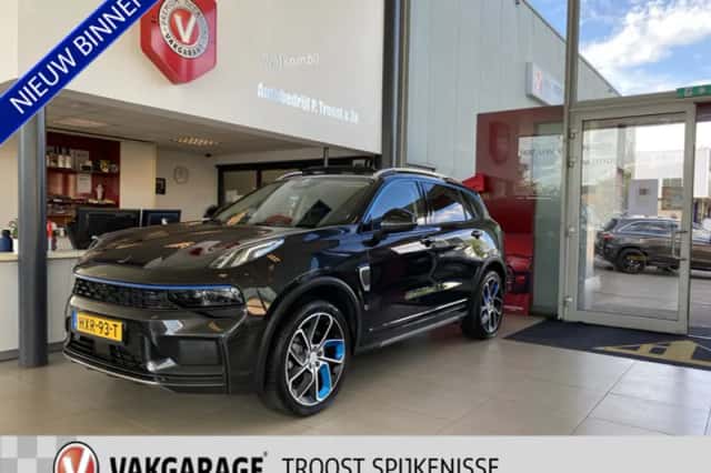 Lynk & Co 01 (2022) thumbnail 1