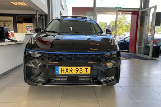 Lynk & Co 01 (2022) thumbnail 3