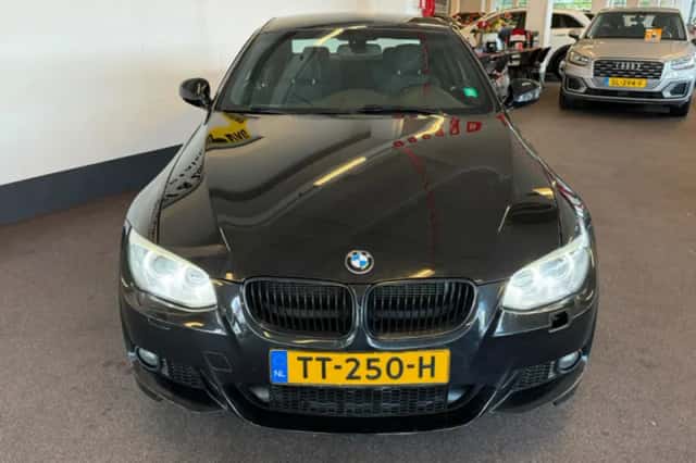 BMW 3-Serie (2011) thumbnail 3