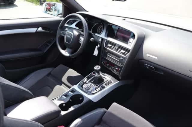 Audi A5 (2011) thumbnail 2