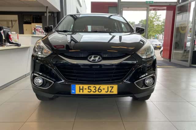 Hyundai ix35 (2015) thumbnail 3