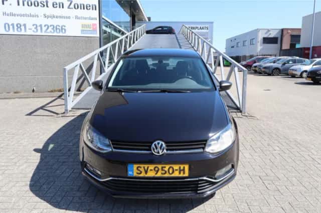 Volkswagen Polo (2016) thumbnail 5