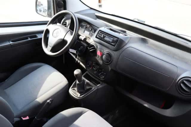 Citroën Nemo (2013) thumbnail 2