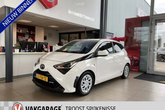 Toyota Aygo (2019) thumbnail 1