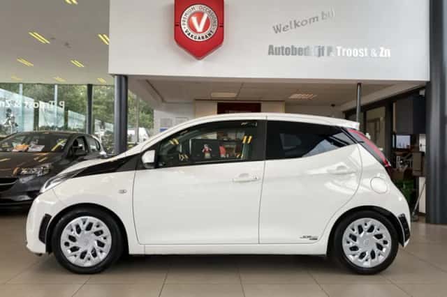 Toyota Aygo (2019) thumbnail 4