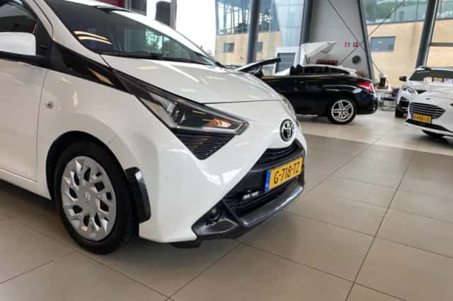 Toyota Aygo (2019) thumbnail 5