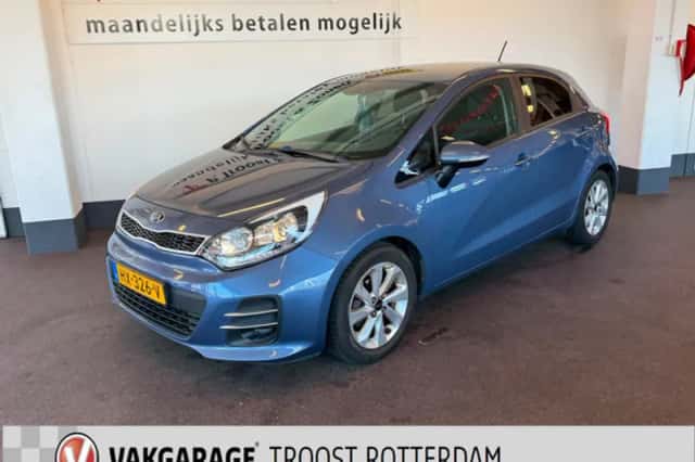 Kia Rio (2016) thumbnail 1