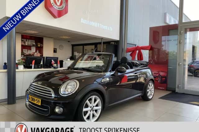 MINI Cabrio (2014) thumbnail 1