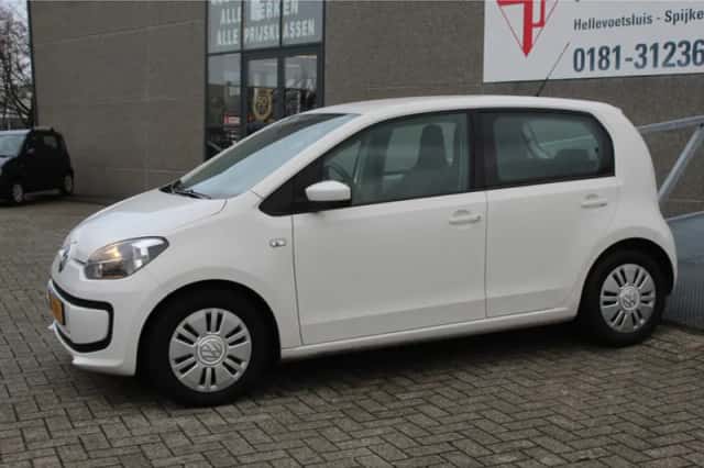 Volkswagen Up! (2016) thumbnail 4