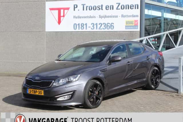 Kia Optima (2013) thumbnail 1