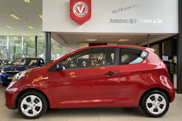 Kia Picanto (2012) thumbnail 4