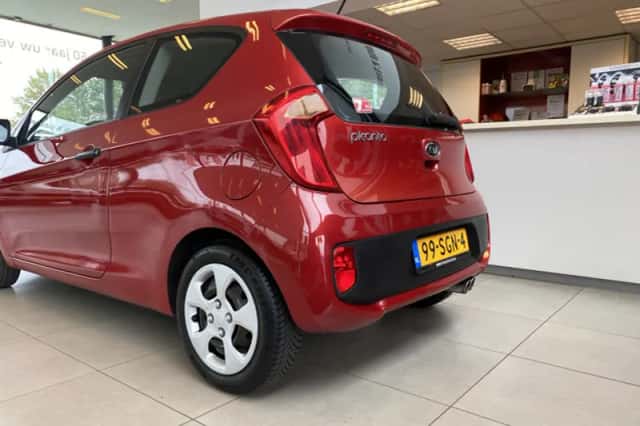 Kia Picanto (2012) thumbnail 6