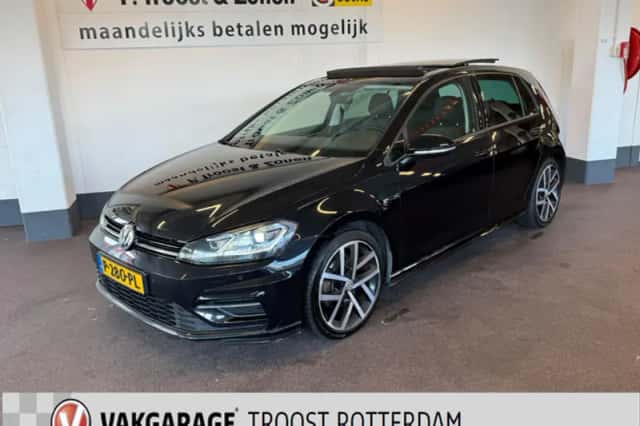 Volkswagen Golf (2017) thumbnail 1