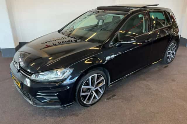 Volkswagen Golf (2017) thumbnail 5