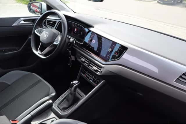 Volkswagen Polo (2024) thumbnail 2