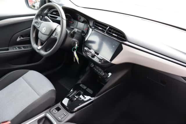 Opel Corsa (2024) thumbnail 2