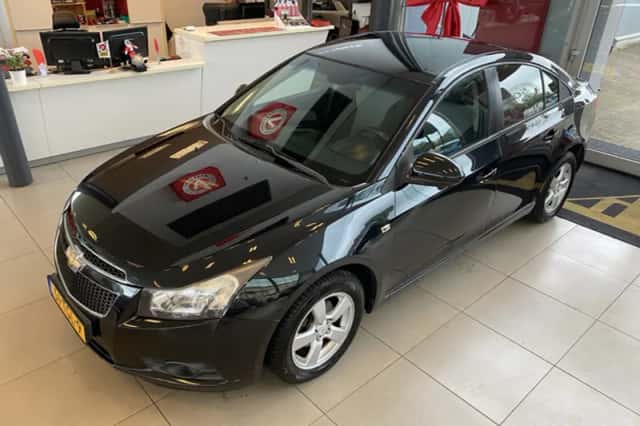 Chevrolet Cruze (2010) thumbnail 3