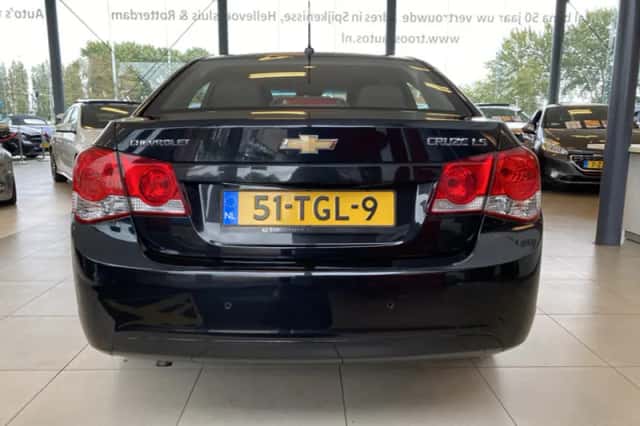 Chevrolet Cruze (2010) thumbnail 6