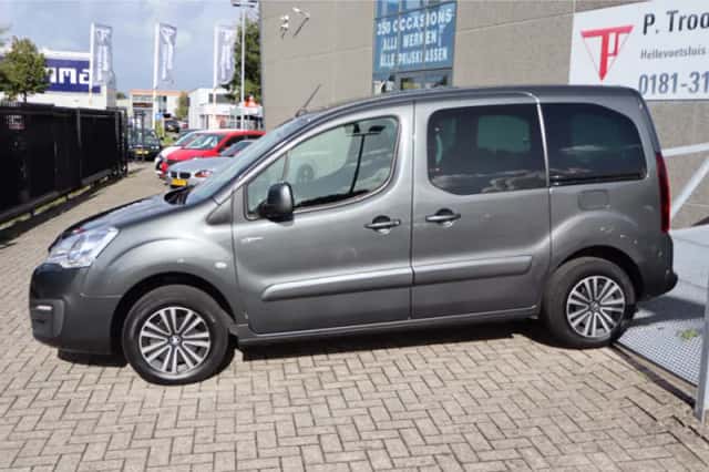 Peugeot e-Partner (2019) thumbnail 3