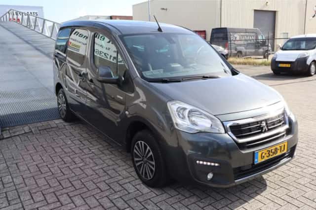 Peugeot e-Partner (2019) thumbnail 6