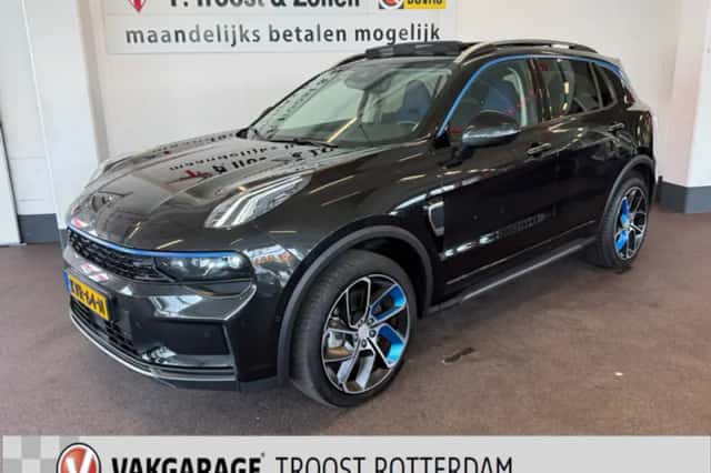 Lynk & Co 01 (2023) thumbnail 1