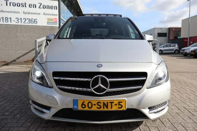 Mercedes-Benz B-Klasse (2011) thumbnail 5