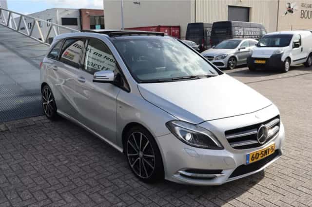 Mercedes-Benz B-Klasse (2011) thumbnail 6