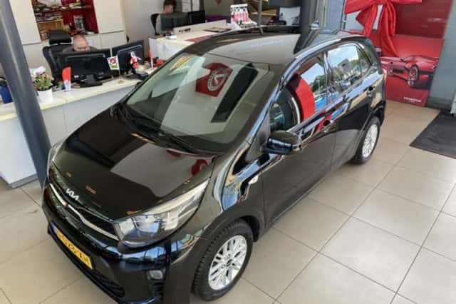 Kia Picanto (2022) thumbnail 2