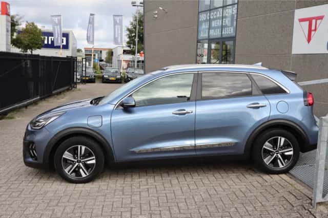 Kia Niro (2022) thumbnail 5