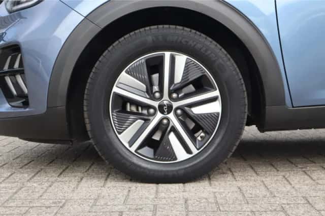 Kia Niro (2022) thumbnail 6