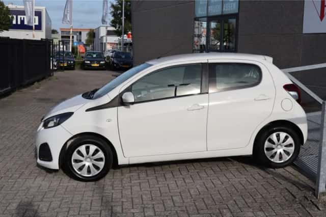 Peugeot 108 (2018) thumbnail 4