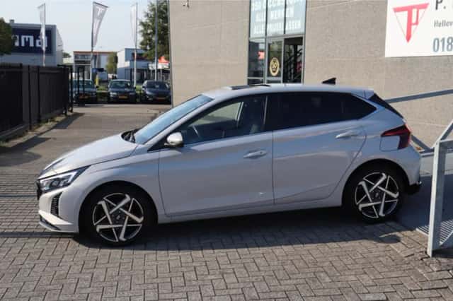 Hyundai i20 (2025) thumbnail 3