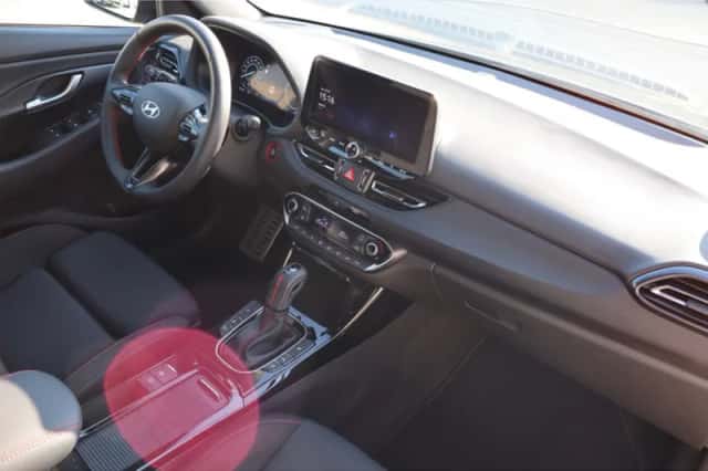 Hyundai i30 (2025) thumbnail 2