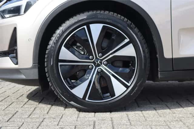 Polestar 2 (2022) thumbnail 5