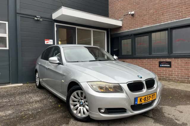 BMW 3-Serie (2009) thumbnail 1
