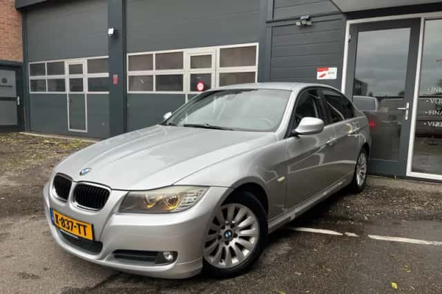 BMW 3-Serie (2009) thumbnail 4