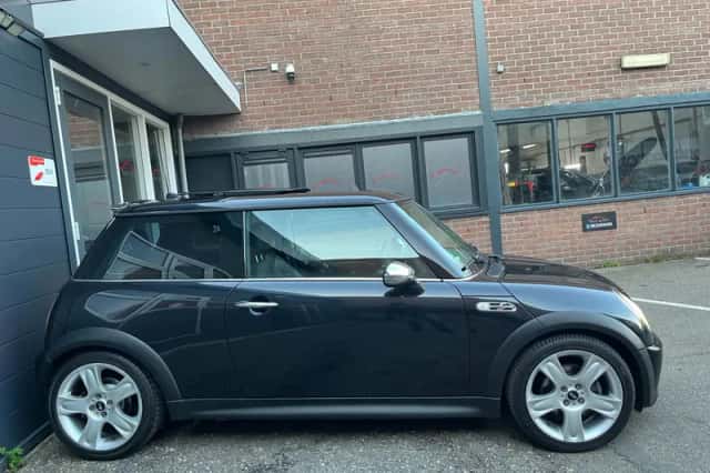 MINI Cooper (2007) thumbnail 6