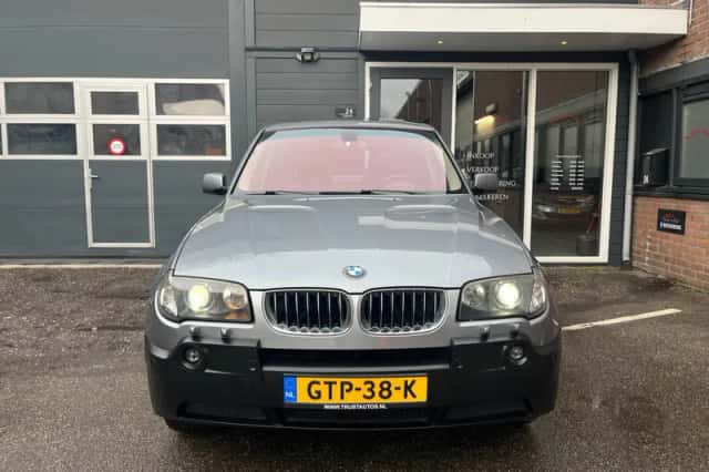 BMW X3 (2006) thumbnail 3