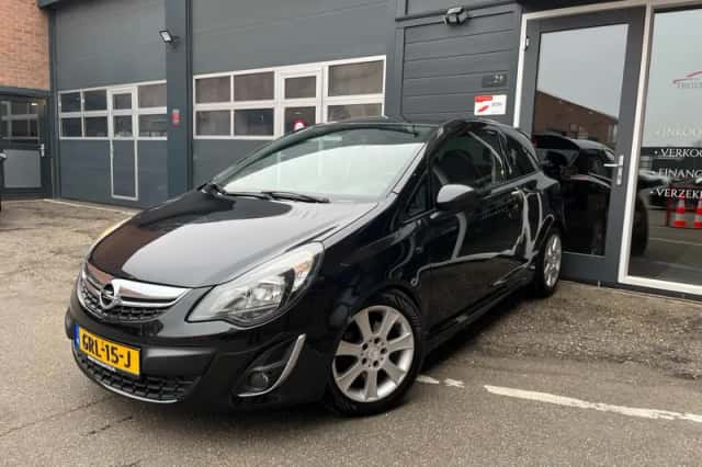 Opel Corsa (2013) thumbnail 4