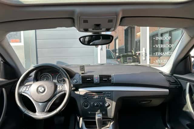 BMW 1-Serie (2009) thumbnail 2