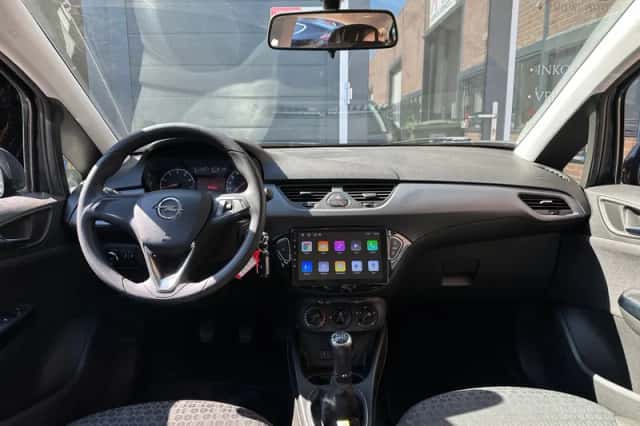 Opel Corsa (2015) thumbnail 2